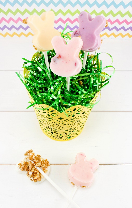 Easter Granola Yogurt Pops | Latina On a Mission, Healthy Food Blogger